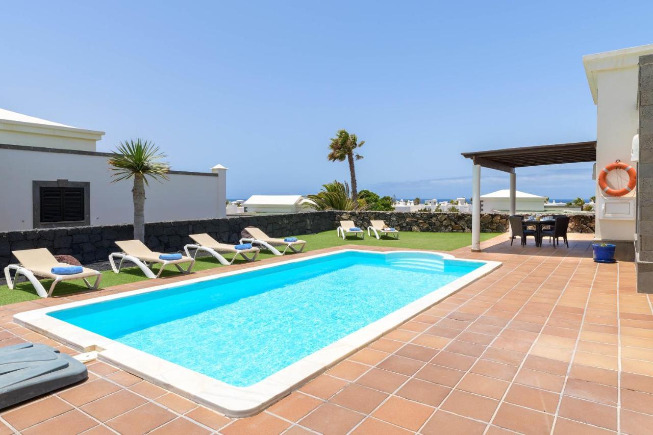 Villa Los Dragos Playa Blanca  Eksteriør billede