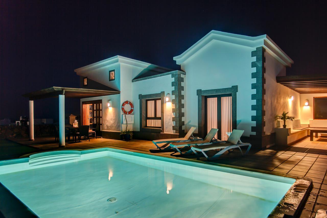 Villa Los Dragos Playa Blanca  Eksteriør billede